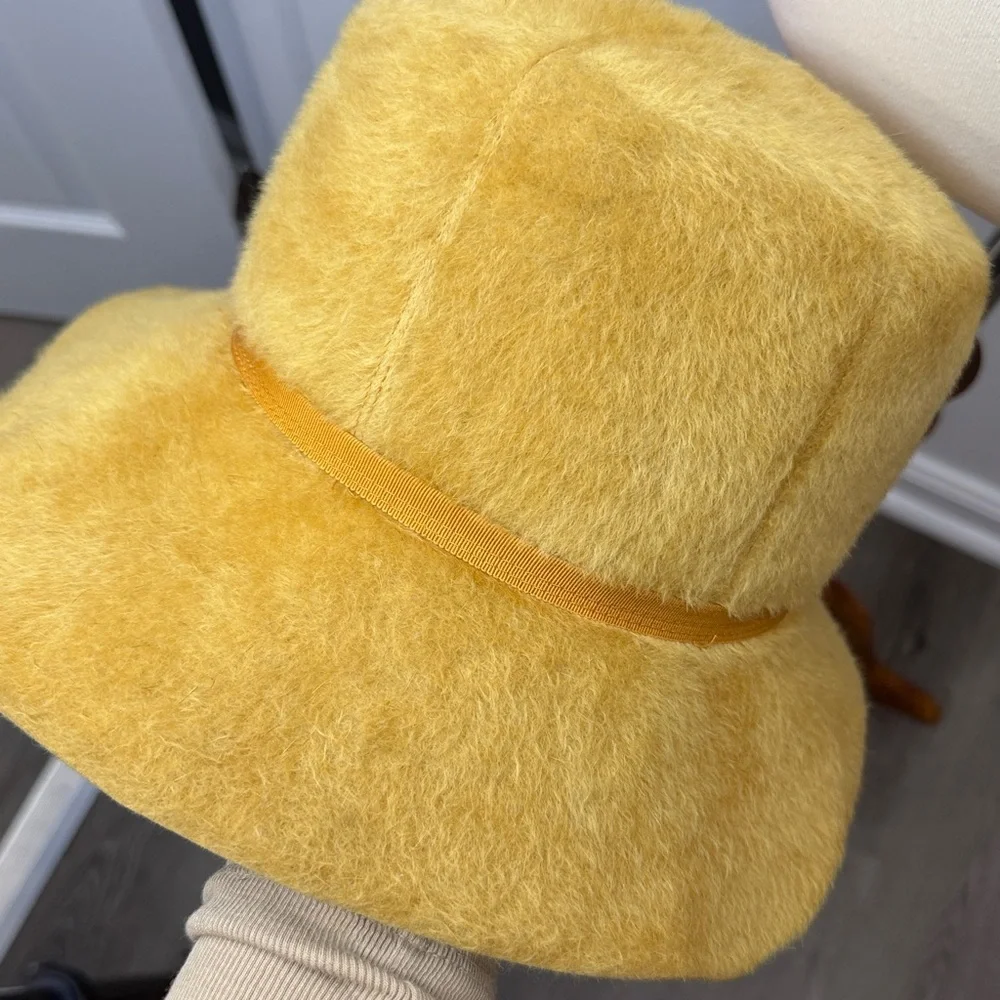 Vintage Golden Yellow Betmar Hat - Picture 13 of 17